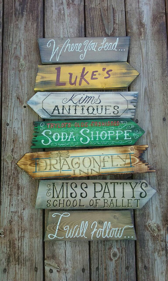 directional-sign-for-stars-hollow-by-devcodesigns